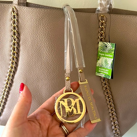 Badgley Mishka Tote Bag - Picture 4 of 7